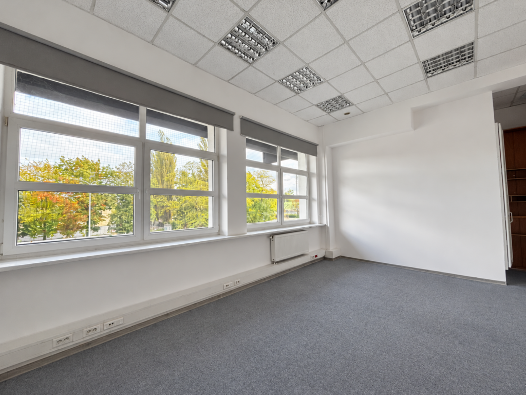 Biuro 42 m² do wynajęcia Pabianice